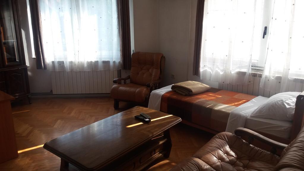 Guest House Sv. Nikola Dugo Selo 外观 照片