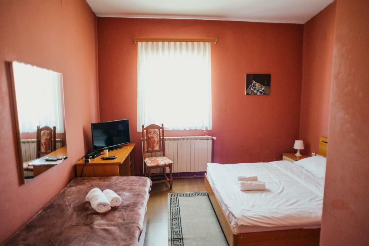 Guest House Sv. Nikola Dugo Selo 外观 照片