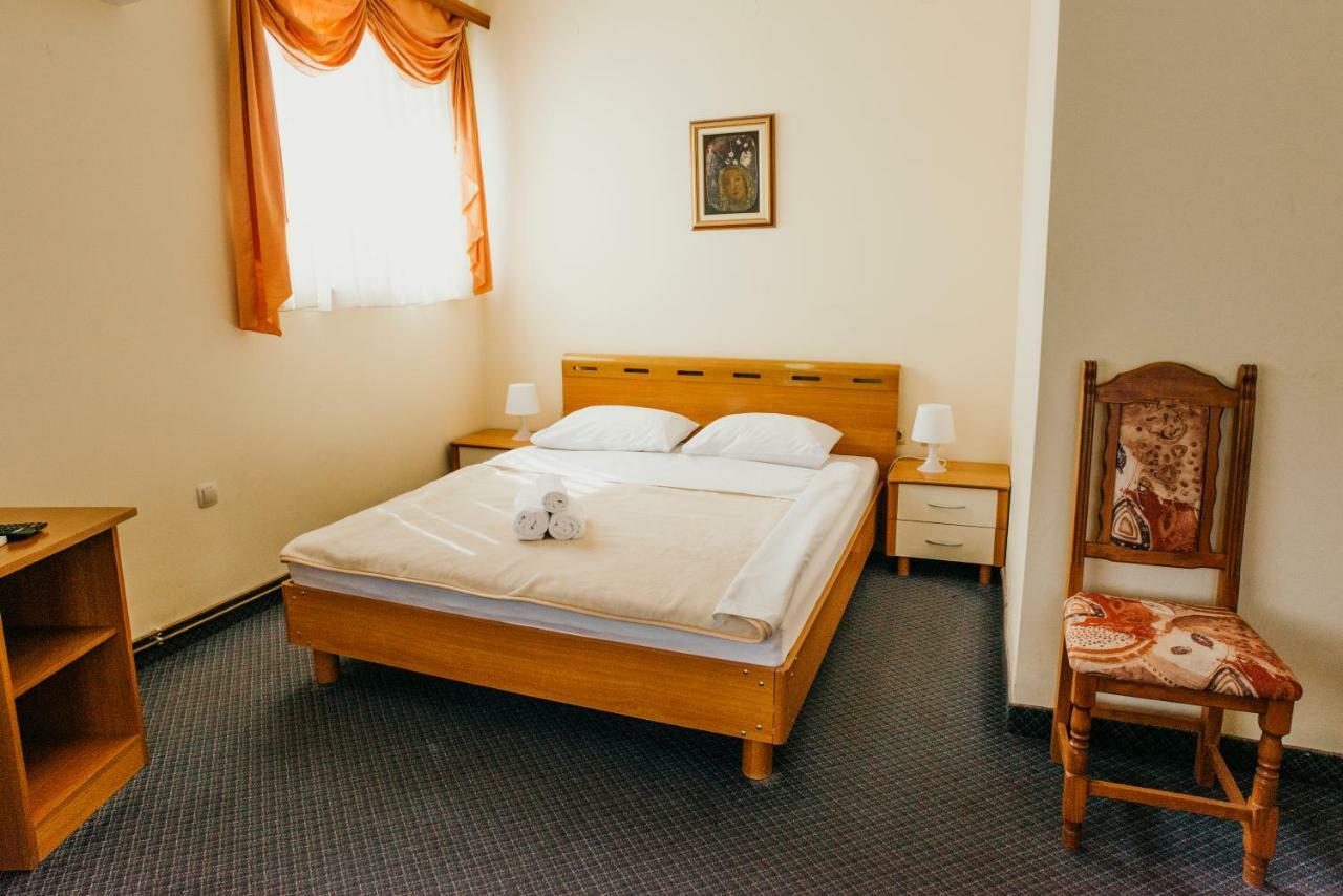 Guest House Sv. Nikola Dugo Selo 外观 照片