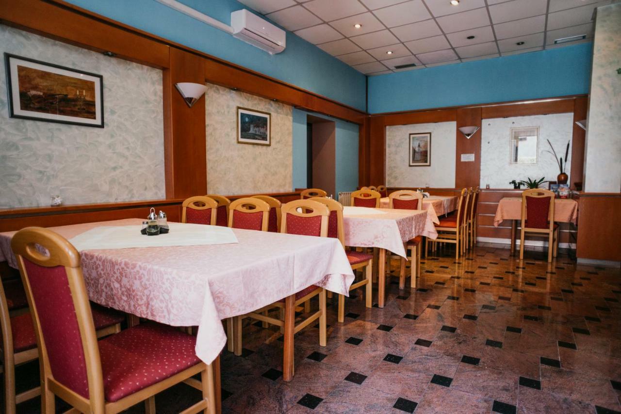Guest House Sv. Nikola Dugo Selo 外观 照片